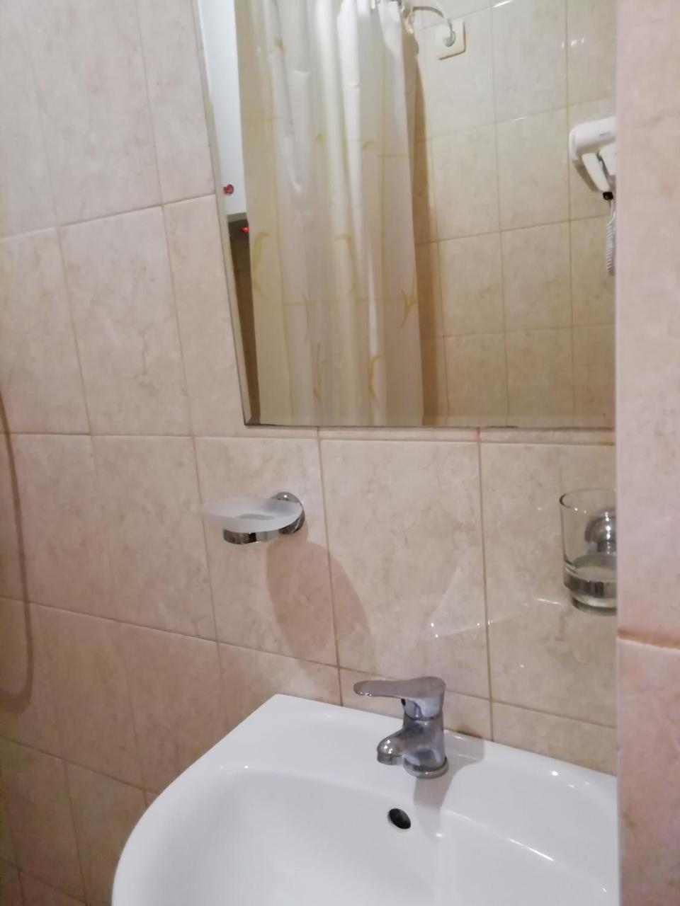 Mini-Hotel Yanson 2 Gagra Exterior foto